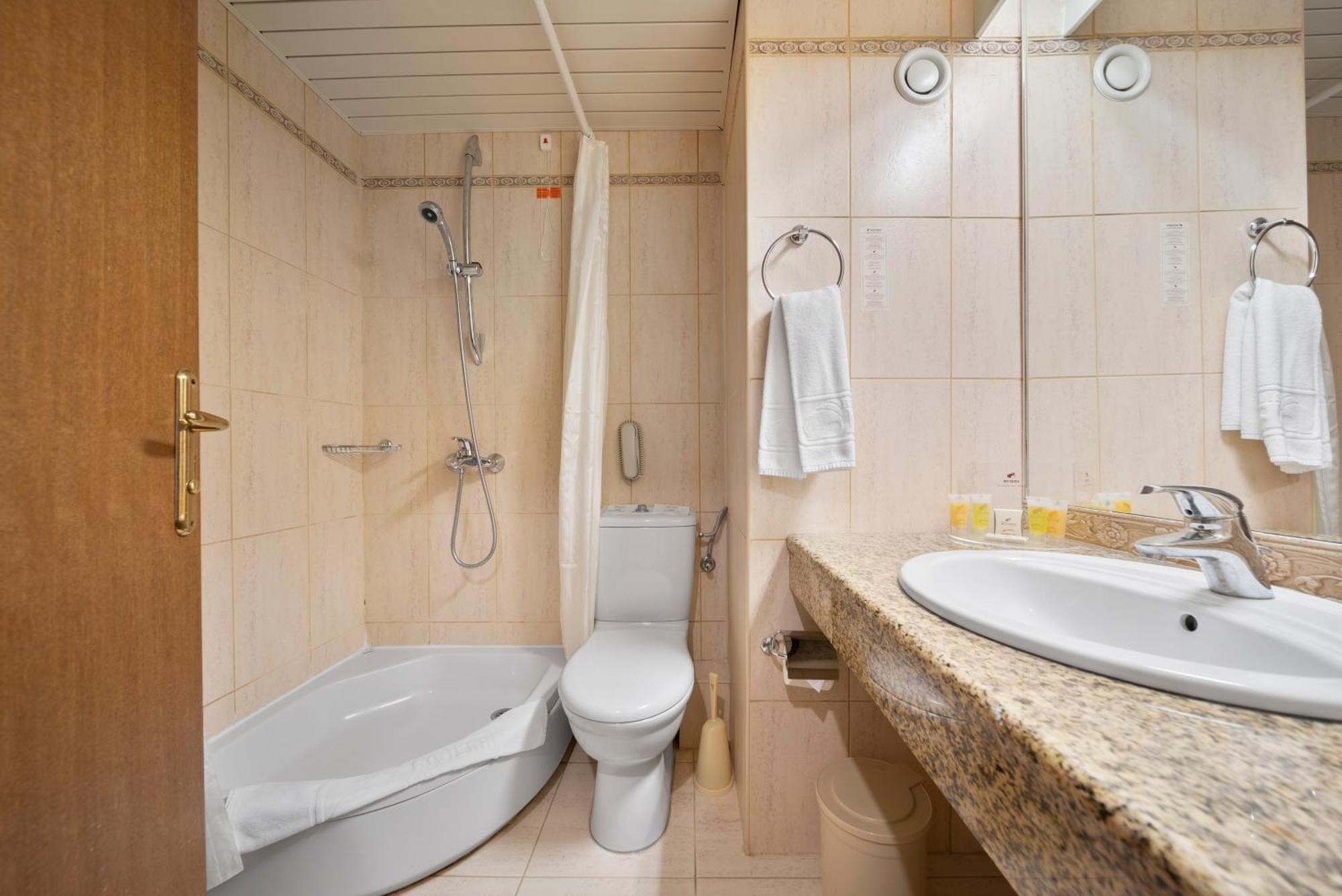 Hvd Riviera Ultra & Mineral Pool - Private & Free Parking Resort Golden Sands